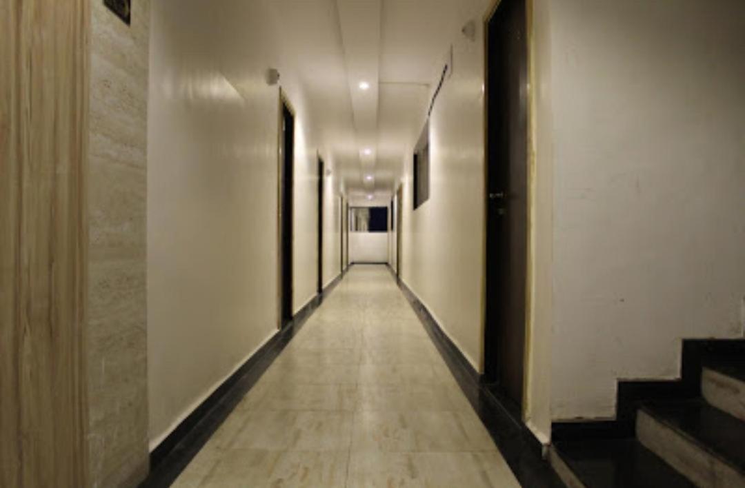 Hotel Strawberry Hills Saputara Exteriér fotografie